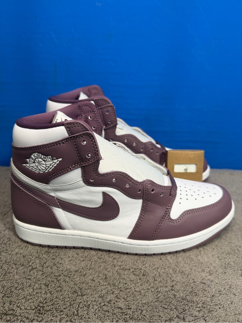 Jordan 1 high retro
Brand new